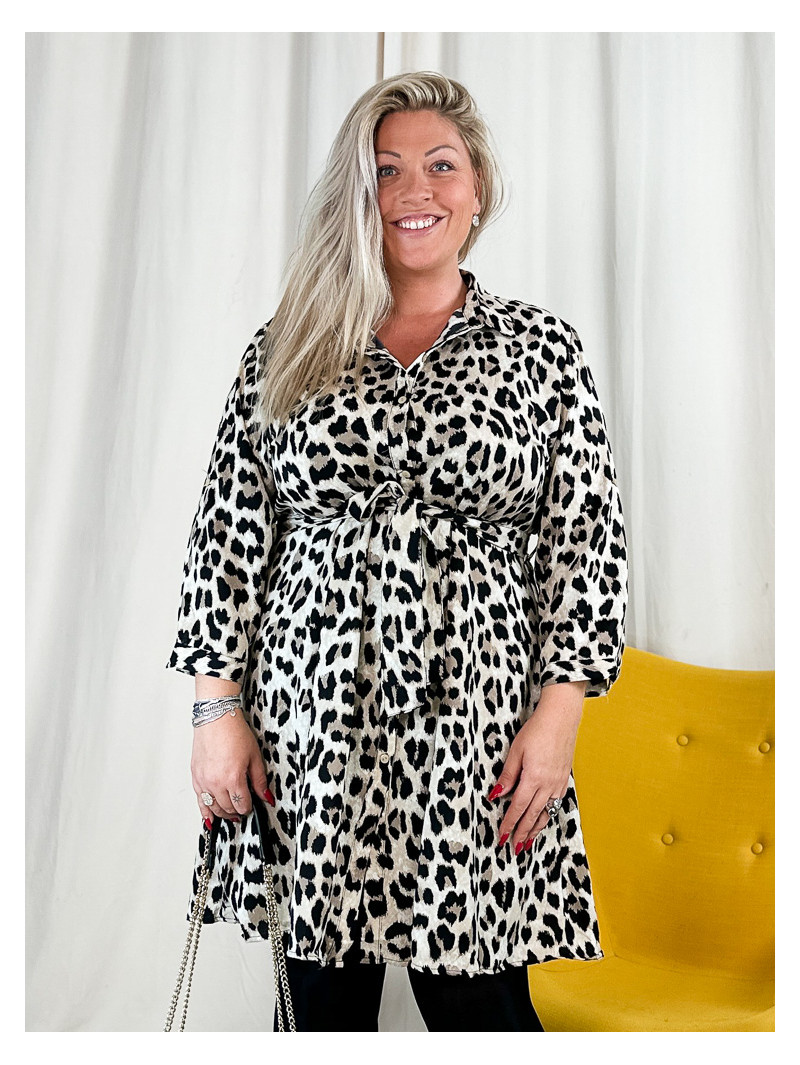 Rebecca, robe imprimée léopard, grande taille